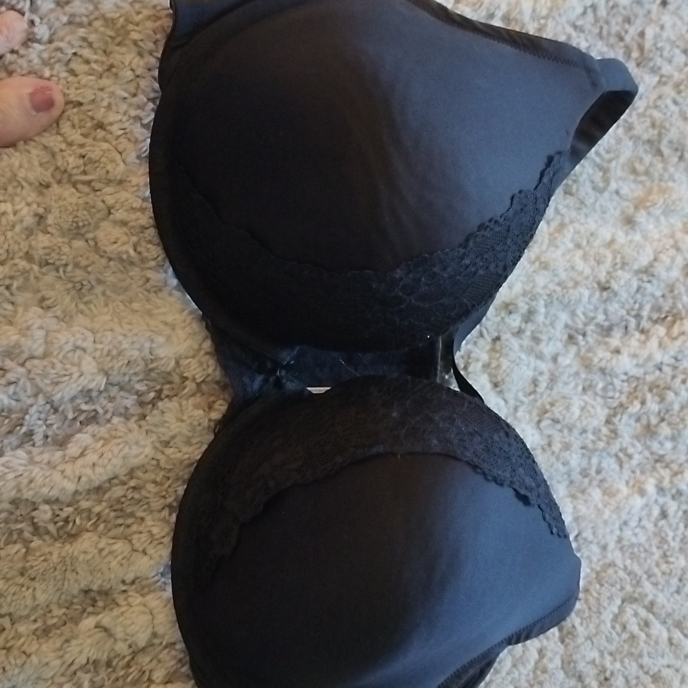 Cacique Bra like new adjustable straps